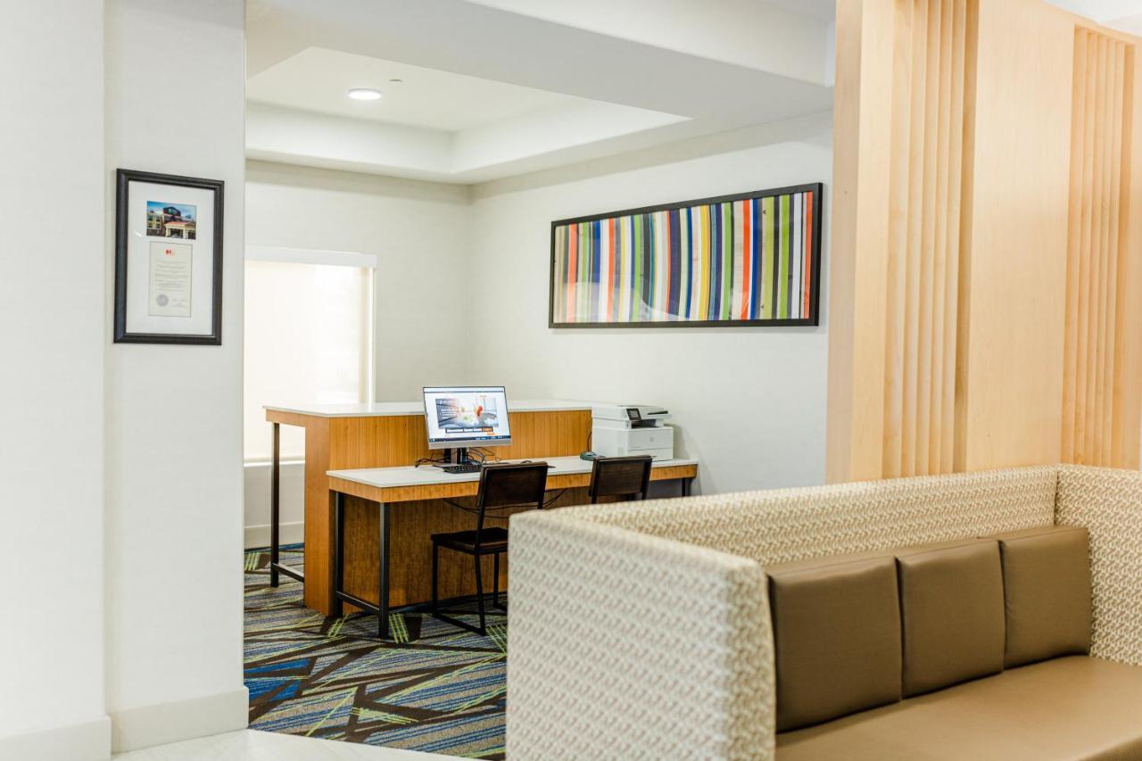 Holiday Inn Express - Andalusia By Ihg Buitenkant foto