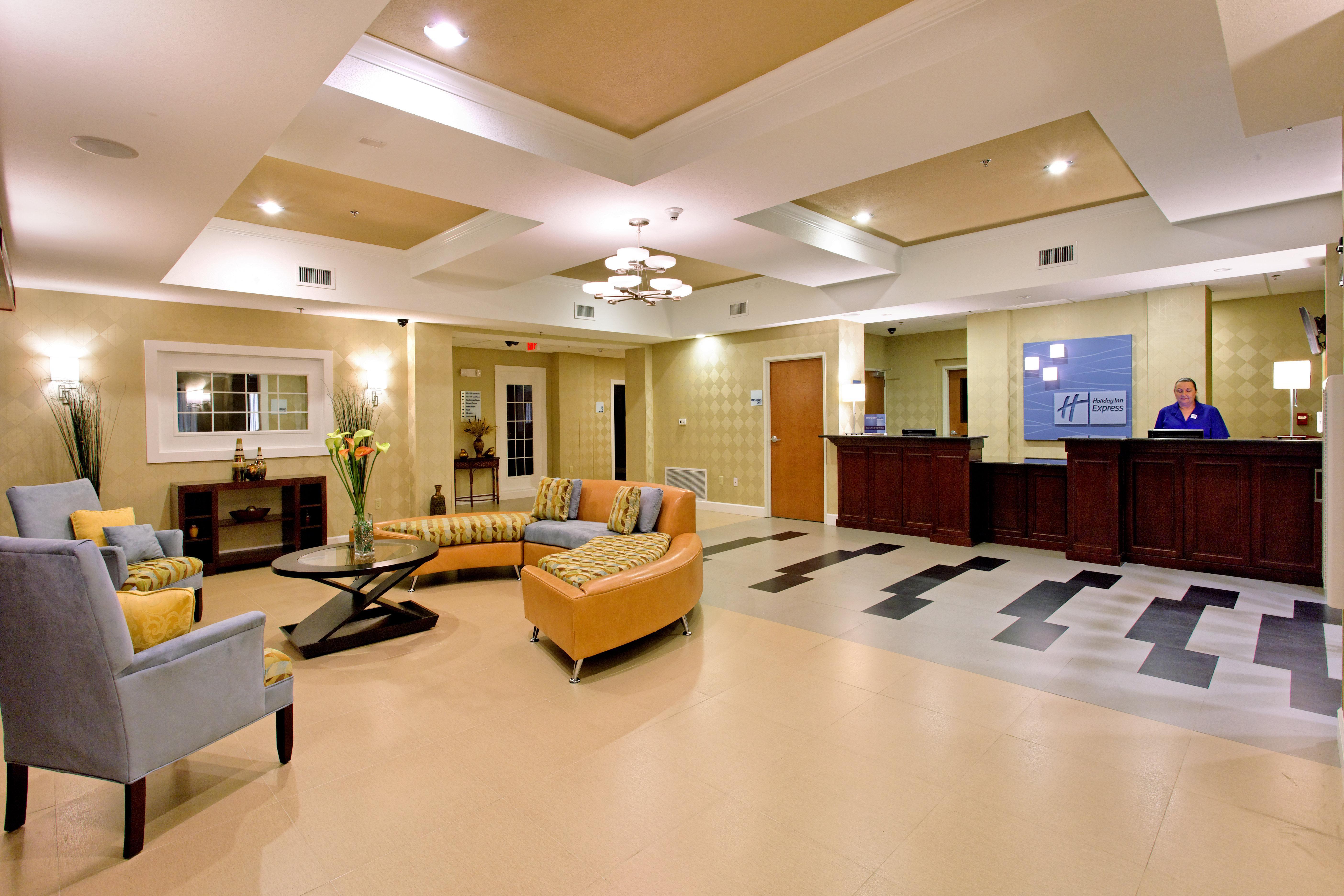 Holiday Inn Express - Andalusia By Ihg Buitenkant foto