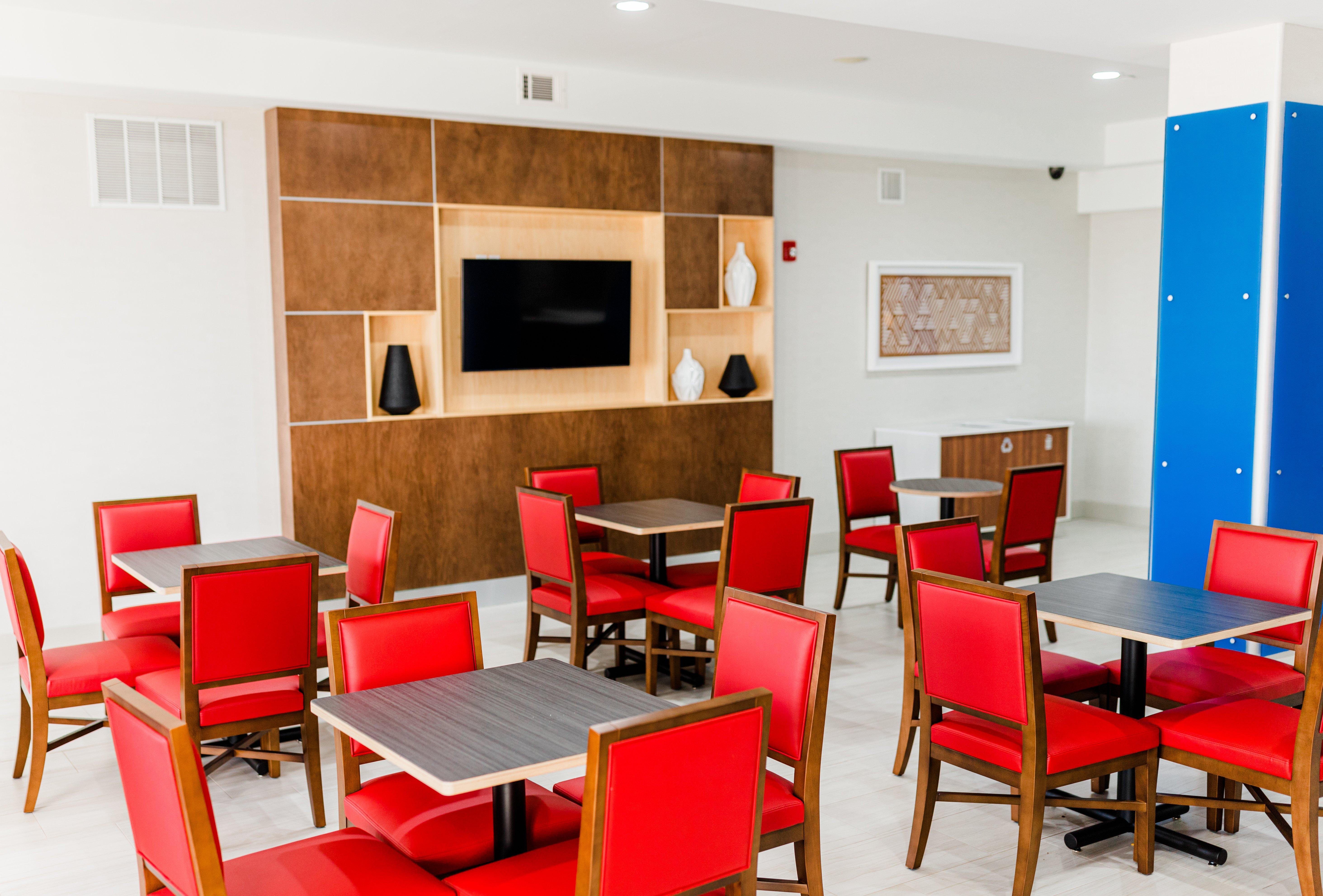 Holiday Inn Express - Andalusia By Ihg Buitenkant foto