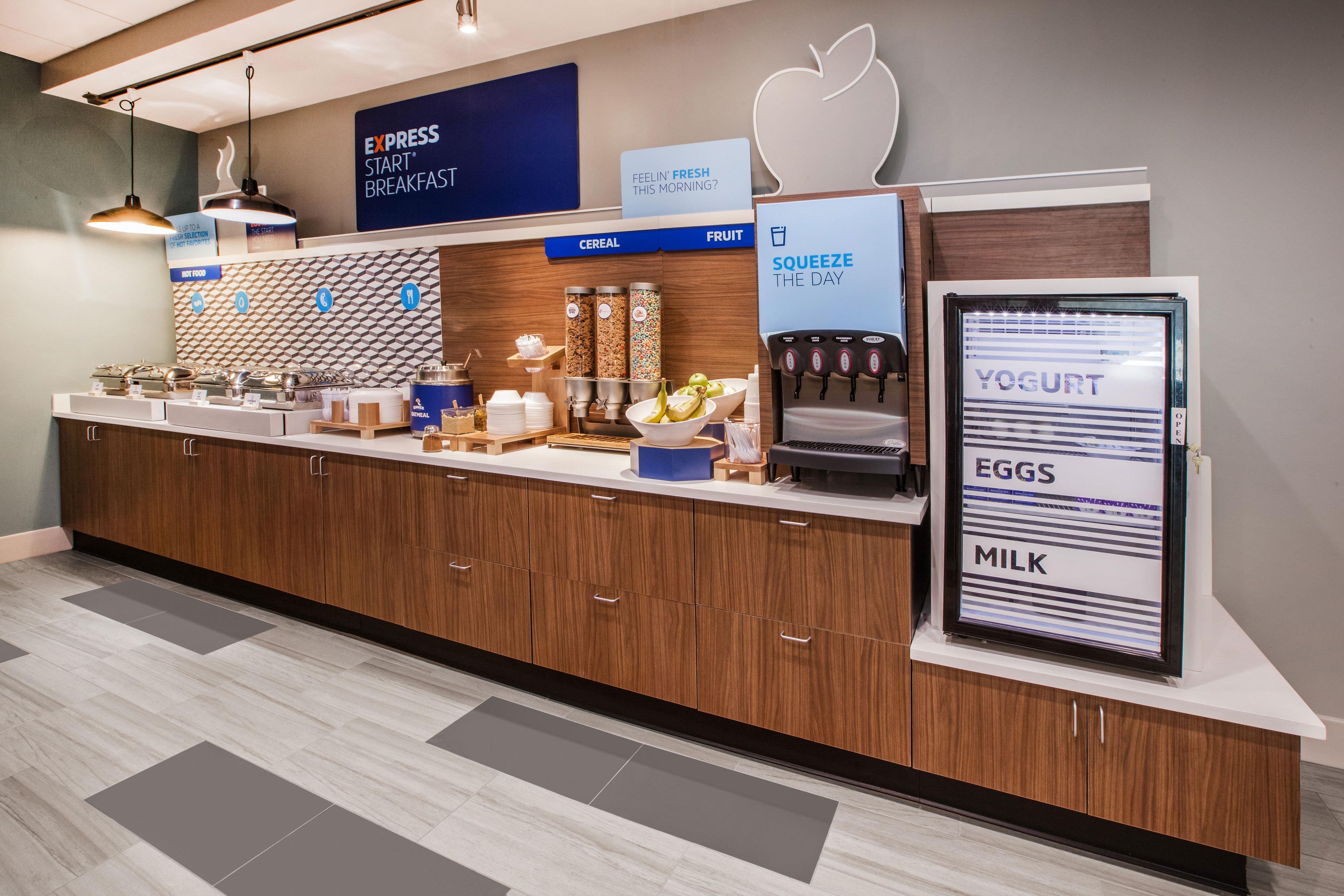 Holiday Inn Express - Andalusia By Ihg Buitenkant foto
